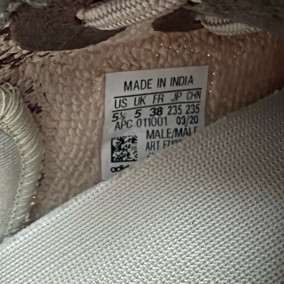 Yeezy boost 350 V2 Zyon - Picture 5 of 5